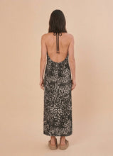 Charger l'image dans la galerie, Model Back: Uv Line Vêtement De Plage High-Neck Dress Asas Upf50+