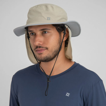 Charger l'image dans la galerie, Model Front: Uv Line Chapeau Legionnaire Chapeu Kansas Nac Areia/Cinza
