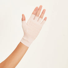 Charger l'image dans la galerie, Model Back: Uv Line Gants Short Gloves Anti-Aging Uni Nude Upf50+
