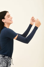 Charger l'image dans la galerie, Image 03: Uv Line Gants Sun-Protection Sleeve Navy Upf50+
