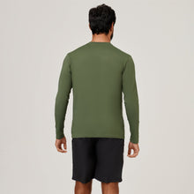 Charger l'image dans la galerie, Model Back: Uv Line T-Shirt Longsleeve Uvpro Green Militar Upf50+
