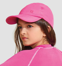 Charger l'image dans la galerie, Model Front: Uv Line Casquette Cap Teen Colors Pink Upf50+
