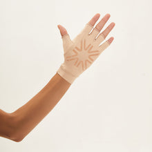 Charger l'image dans la galerie, Image 02: Uv Line Gants Short Gloves Uni Chocolate Upf50+
