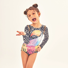 Charger l'image dans la galerie, Model Front: Uv Line Une Pièce Fille Swimsuit Girl Tucano Upf50+
