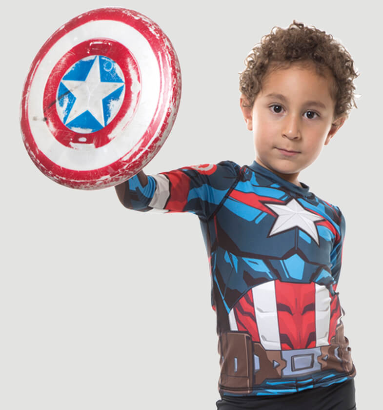 Model Front: Uv Line T-Shirt Acqua Capitao America I18 Ml Inf Estampa