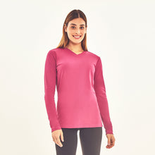 Charger l&#39;image dans la galerie, Model Front: Uv Line T-Shirt Longsleeve Sport Fit Fuchsia Upf50+
