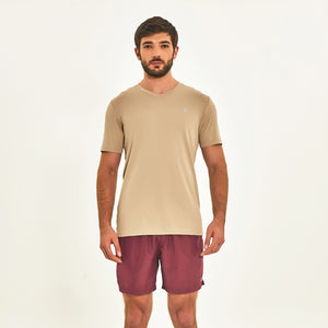 Model Front: Uv Line Fitness Haut T-Shirt Sport Fit Areia Upf50+