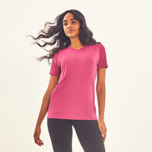 Charger l&#39;image dans la galerie, Model Front: Uv Line Fitness Haut T-Shirt Sport Fit Fuchsia Upf50+
