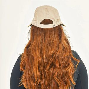 Model Back: Uv Line Casquette Visor Capri Colors Areia Preto